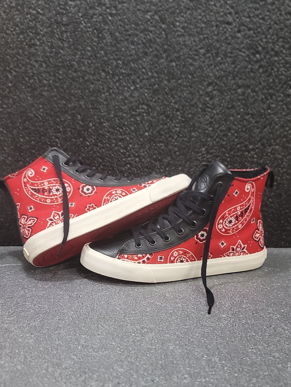 Rare Inkkas Limited 'Red Bandana, Paisley High Top Wmns 8 Mens 6  Good Cond